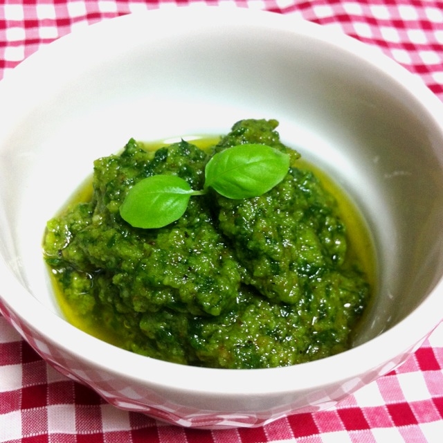 簡単 フープロなし 松の実なしのジェノベーゼ レシピ 作り方 By ルンルン 楽天レシピ 簡単 フープロなし 松の実なしのジェノベーゼ レシピ 作り方 By ルンルン 楽天レシピ
