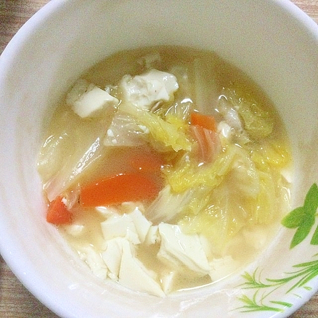 豆腐と野菜の塩スープ