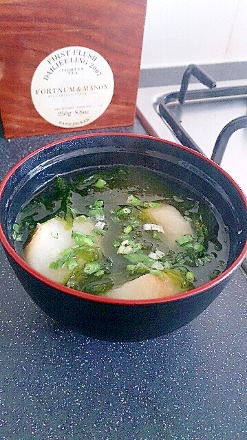 一分で！あおさ、お麩＆とろろ昆布のお吸い物