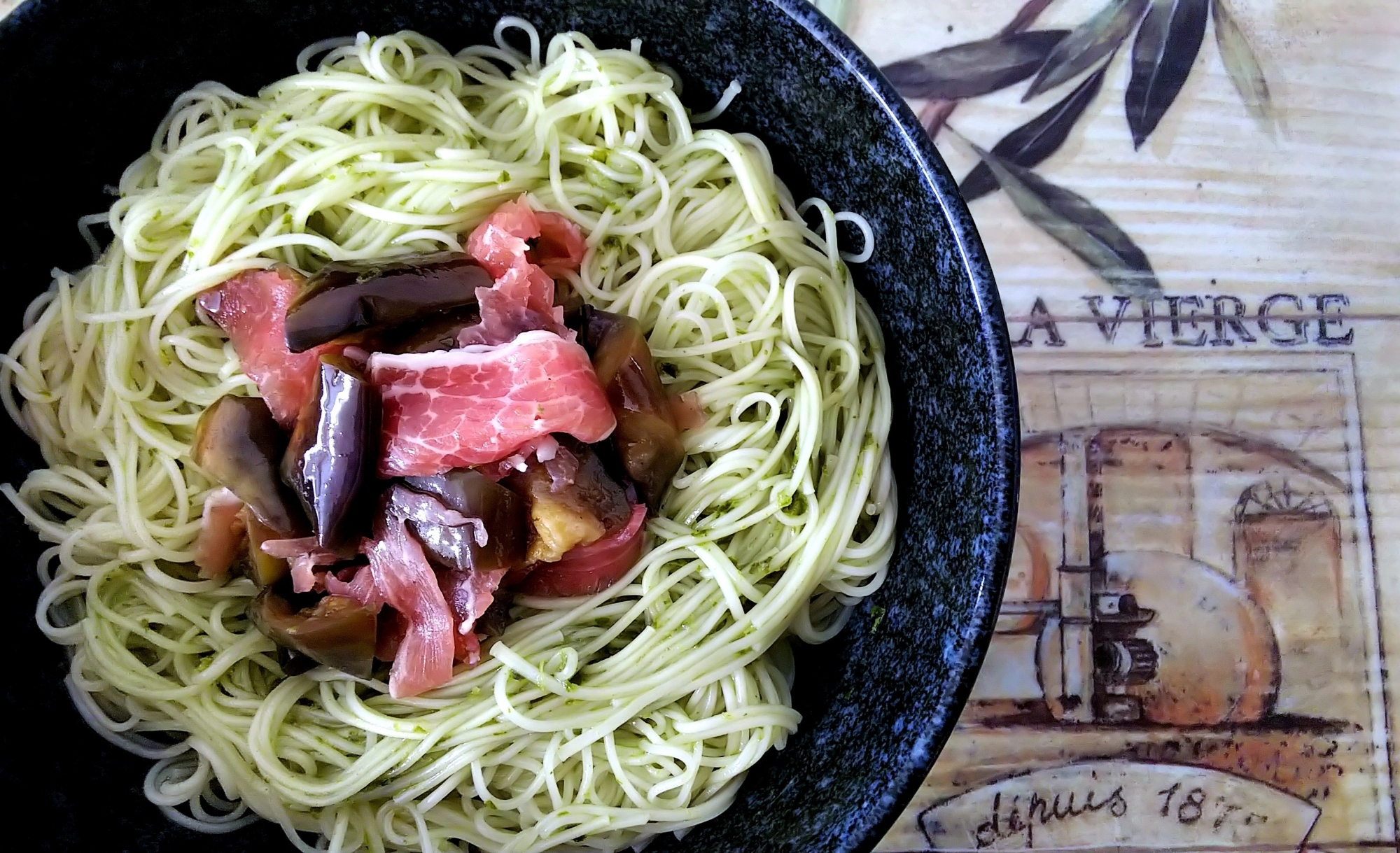 冷製パスタ風❦なすと生ハムのジェノバそうめん