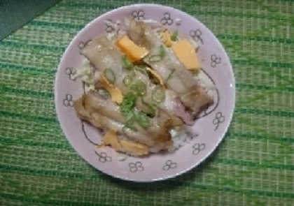 紅蓮華ちゃん✨焼き鳥丼キャベツとネギチーズで美味しかったです✨( ≧∀≦)ノリピにポチ✨✨いつもありがとうございます( ≧∀≦)ノ