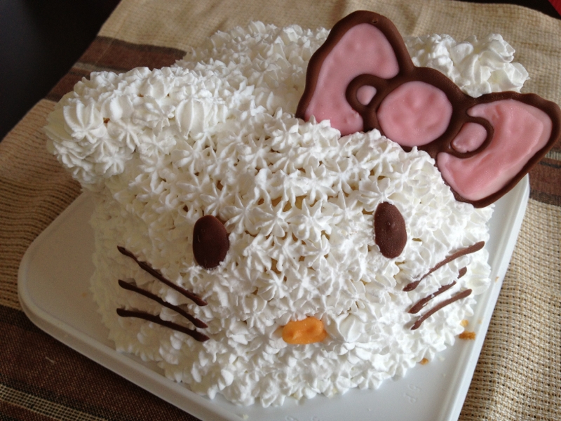 キティーちゃんの立体ケーキ レシピ 作り方 By スティッチエンジェル626 楽天レシピ