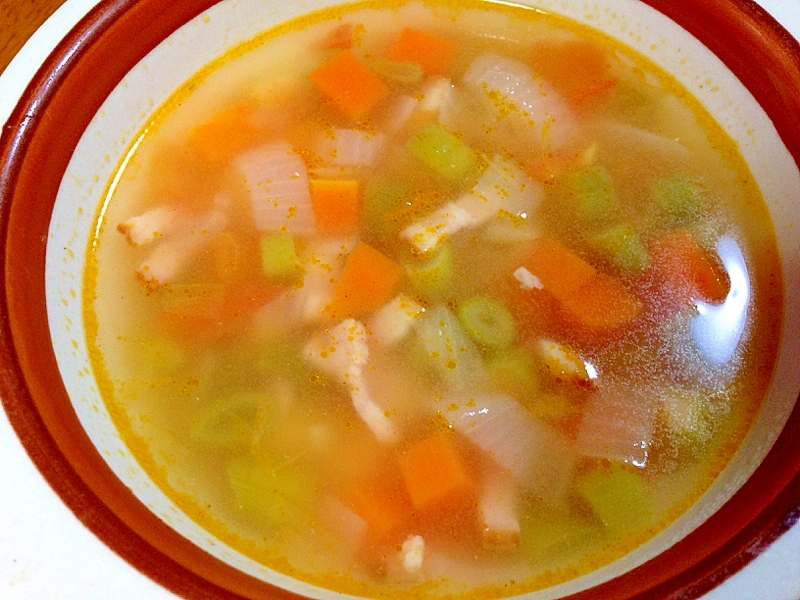 彩り野菜と大豆のスープ