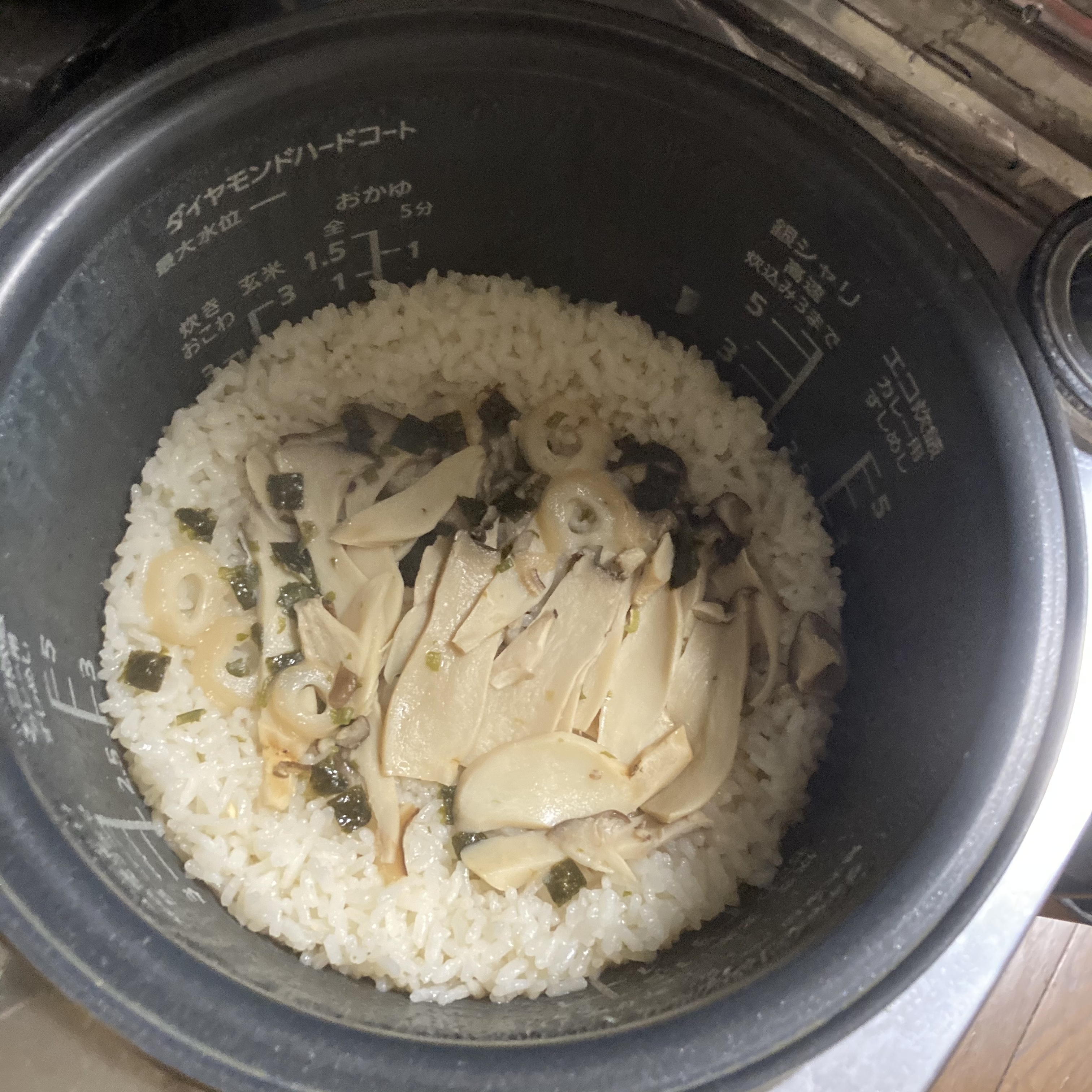 松茸のお吸い物で炊き込みご飯 レシピ 作り方 By Chae 楽天レシピ 松茸のお吸い物で炊き込みご飯 レシピ 作り方 By Chae 楽天レシピ