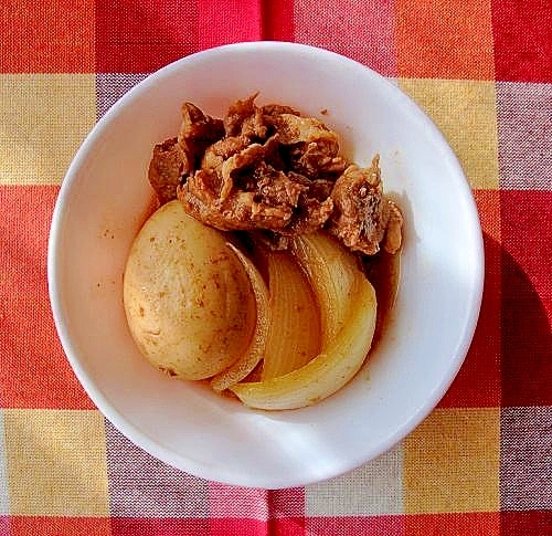 豚と玉子とたまねぎの中濃ソース煮