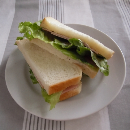 隅っこまでハムが入っていると美味しいですね♪
美味しいレシピありがとうございます。