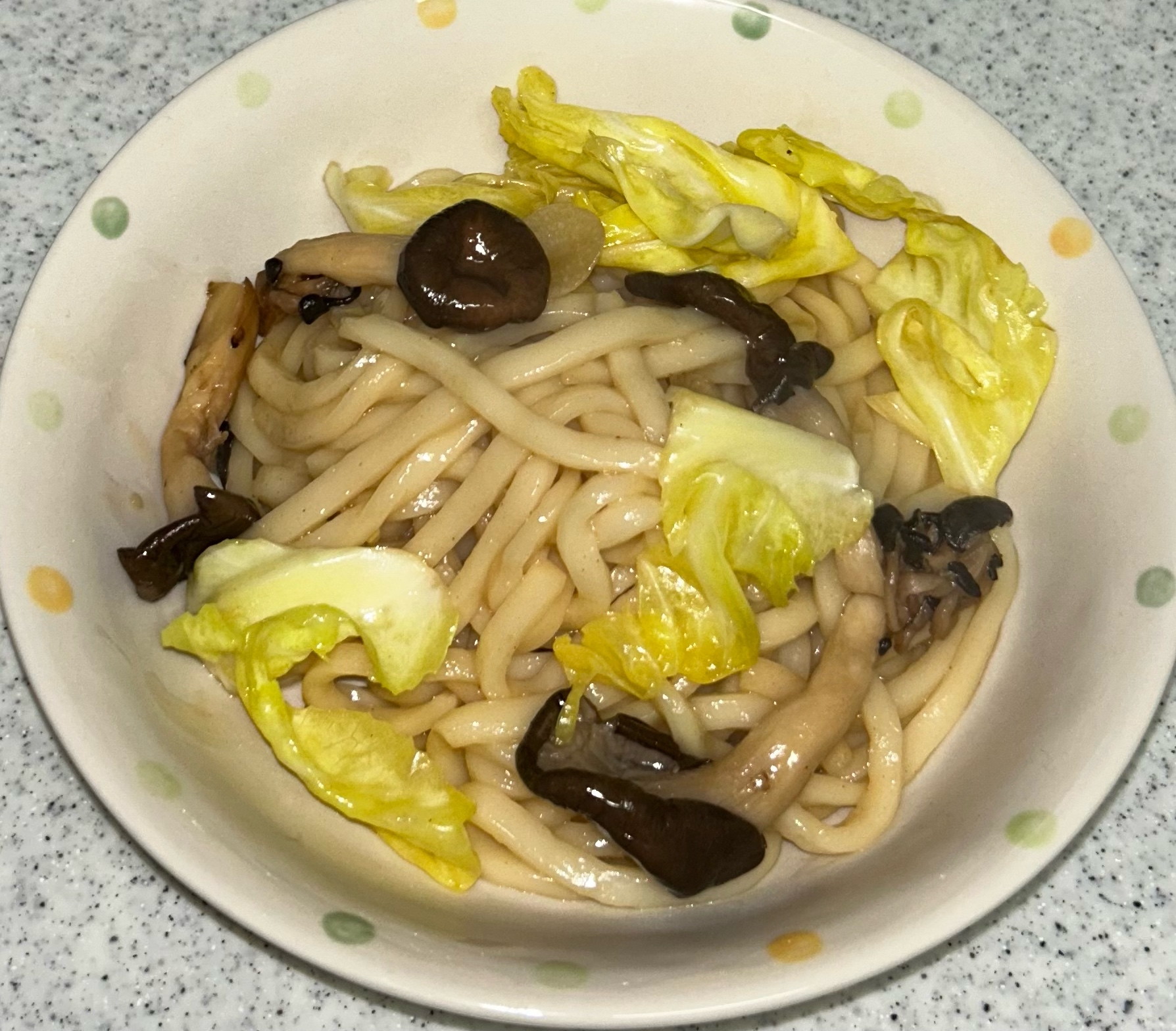 簡単！ひらたけとキャベツの焼きうどん♩