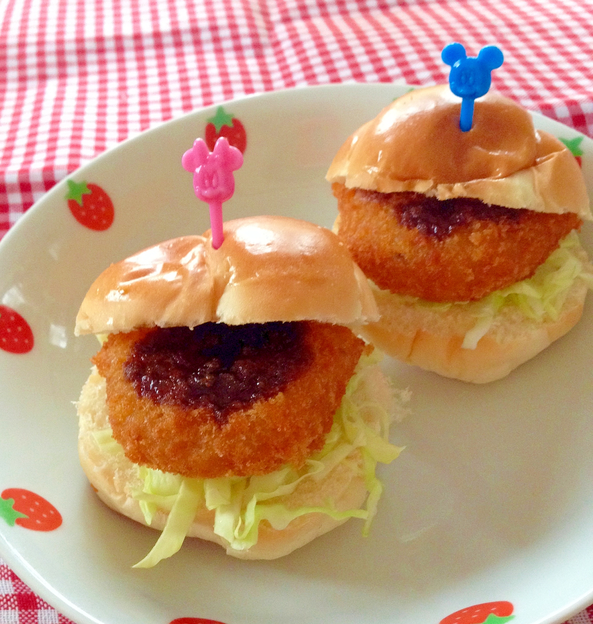 簡単 かわいい バターロールのコロッケサンド レシピ 作り方 By Tekonani 楽天レシピ 簡単 かわいい バターロールのコロッケサンド レシピ 作り方 By Tekonani 楽天レシピ