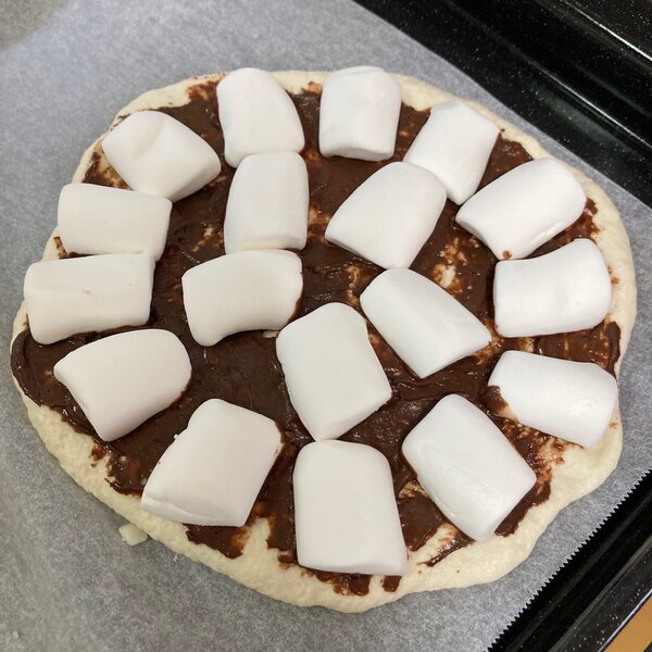 チョコマシュマロ こめこピザ レシピ 作り方 By Tarotarotaro 楽天レシピ チョコマシュマロ こめこピザ レシピ 作り方 By Tarotarotaro 楽天レシピ