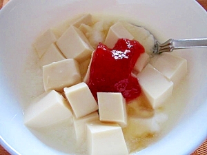 ヨーグルト☆豆腐とイチゴジャムと蜂蜜と