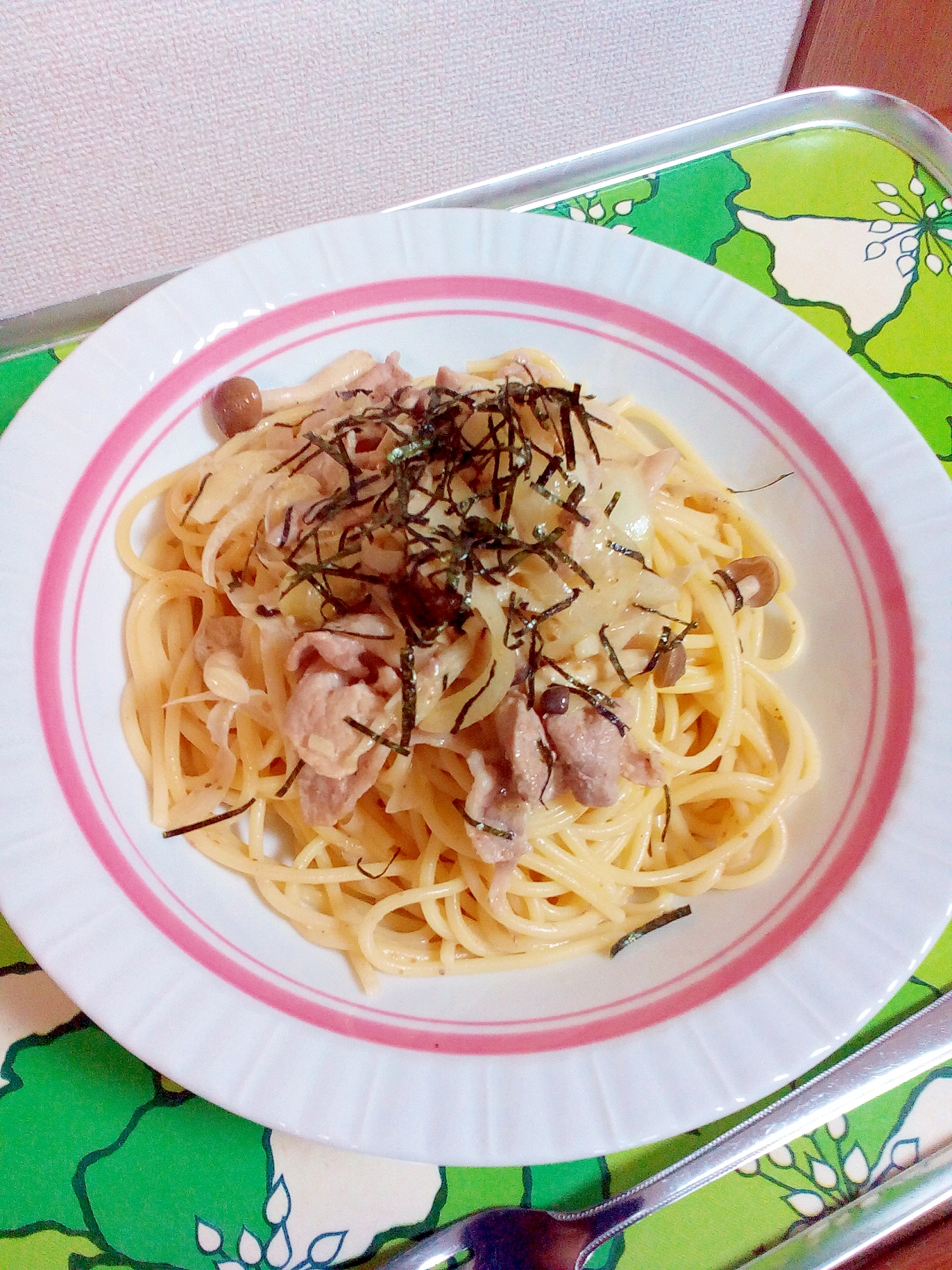 ゴボウと豚肉のパスタ