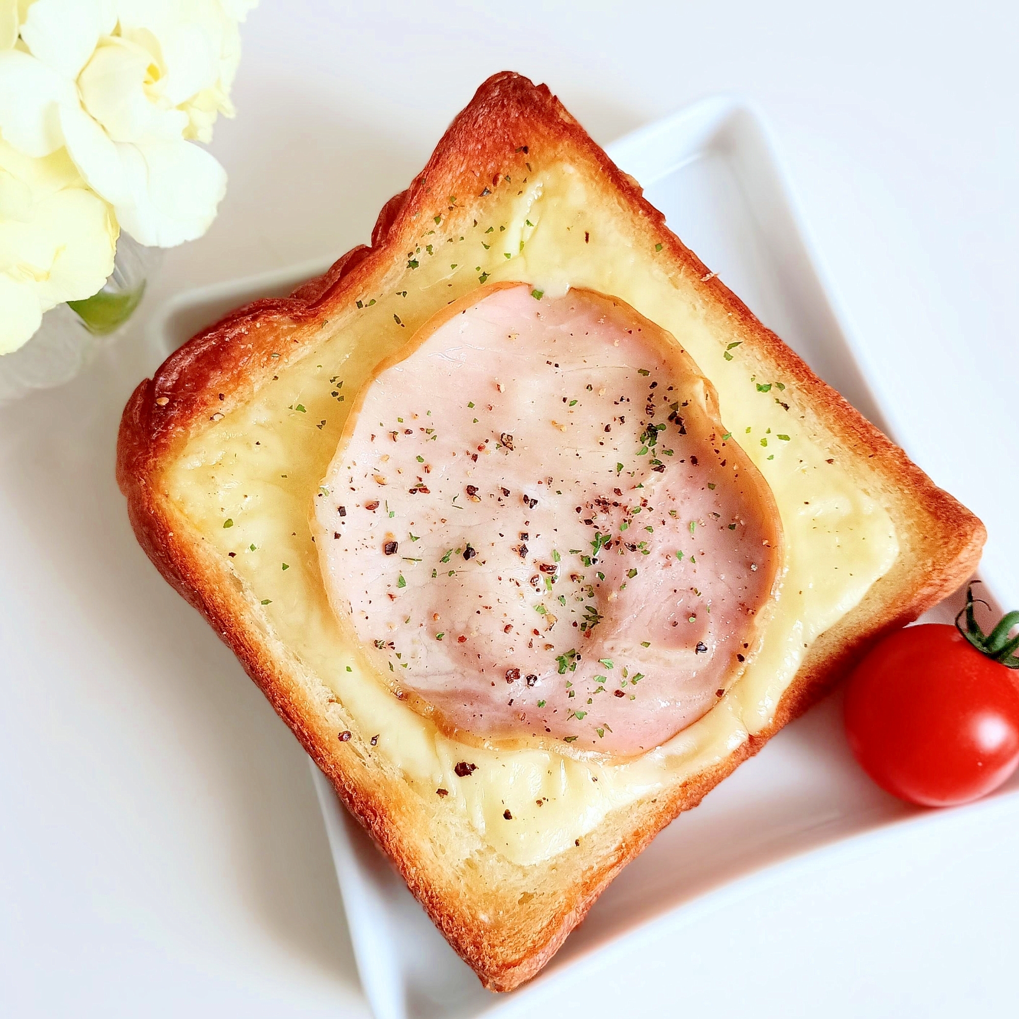 黒胡椒風味ᕷ*大人のハムチーズトーストꕤ୭*