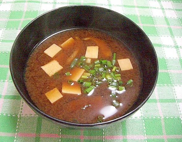 豆腐と椎茸のお味噌汁 赤だし レシピ 作り方 By Tiara M 楽天レシピ