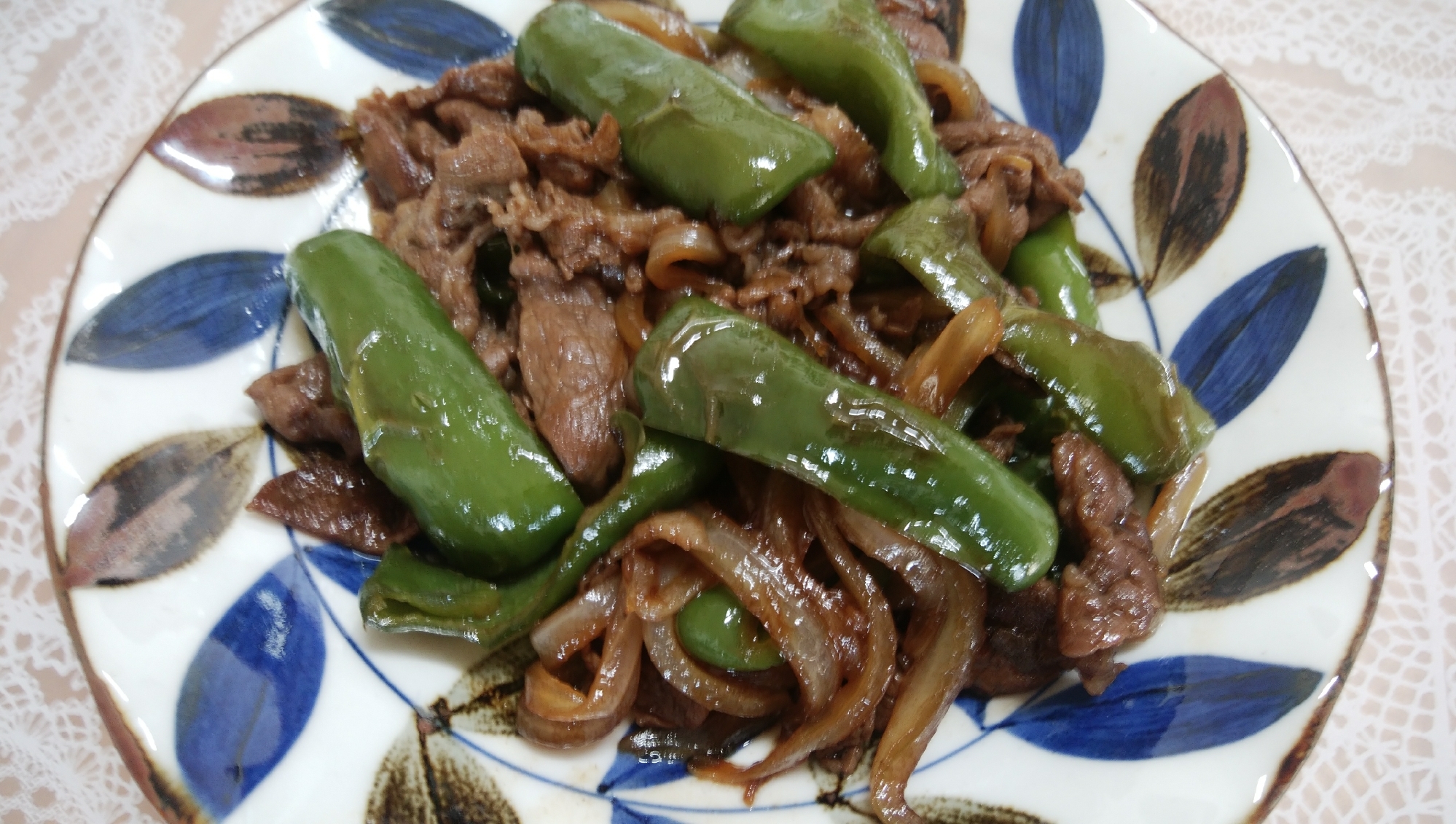 牛肉とピーマンと玉ねぎの炒め物☆お弁当のおかず