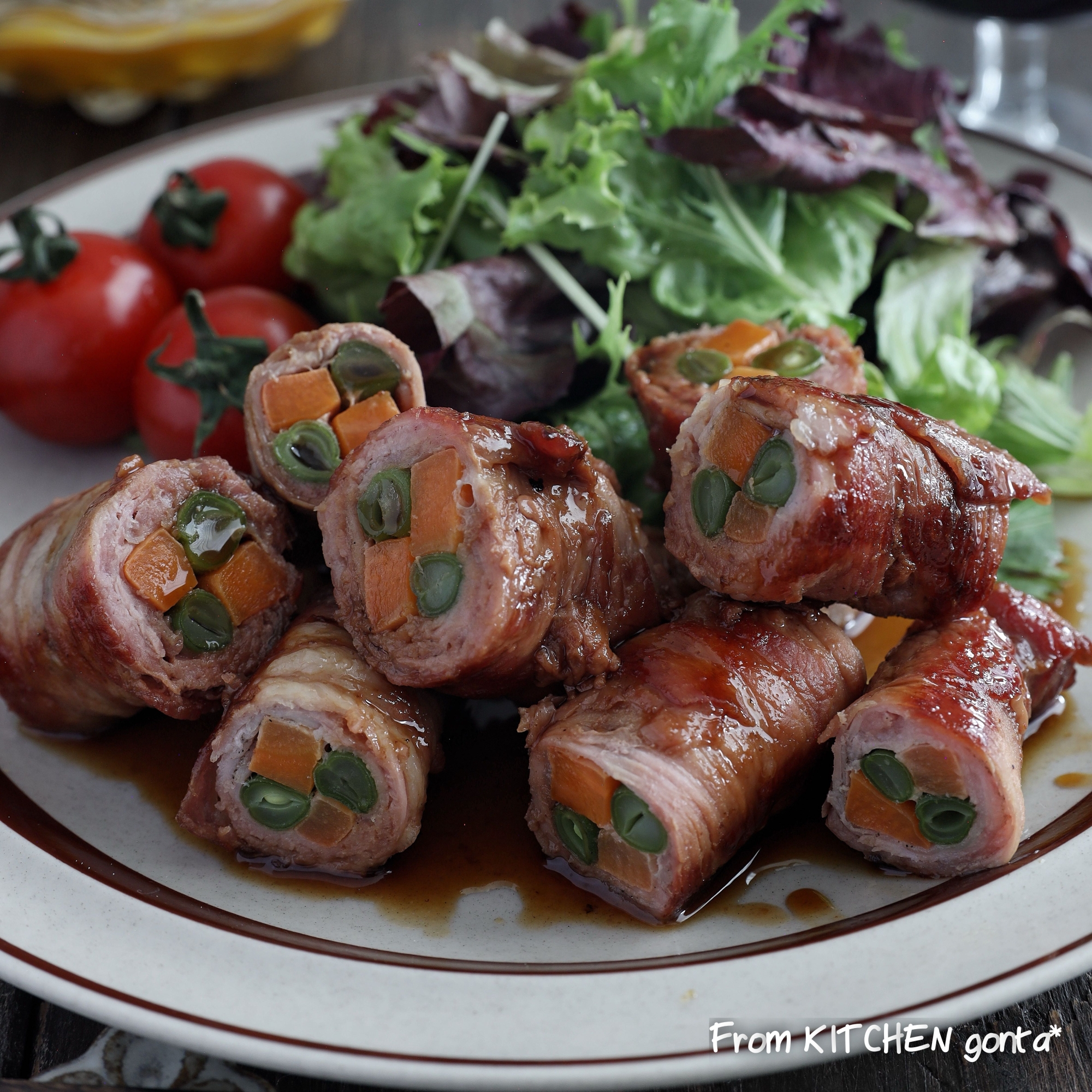 ◉パクパク食べれる！いんげんまめと人参の肉巻き