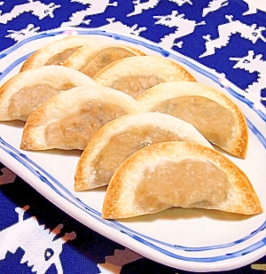 餃子の皮で簡単おつまみ♪パリパリ納豆包み