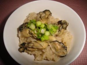 簡単♪めんつゆで作るカキご飯