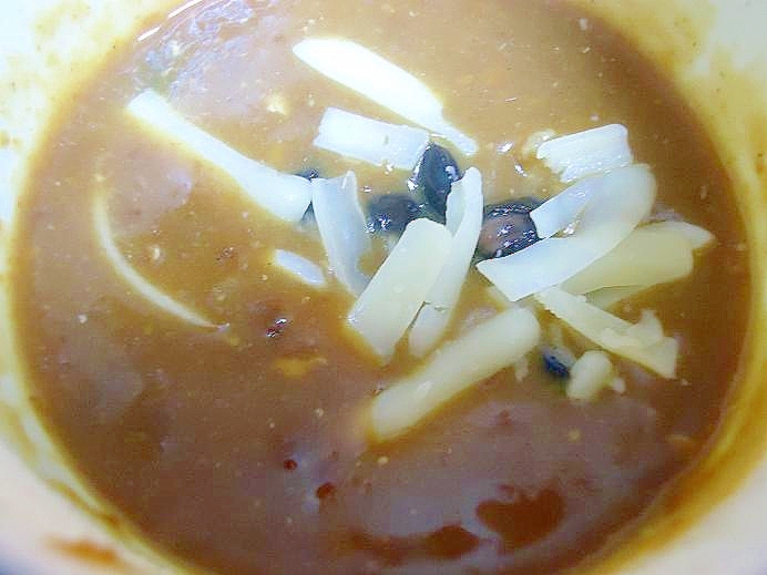 デミカレー