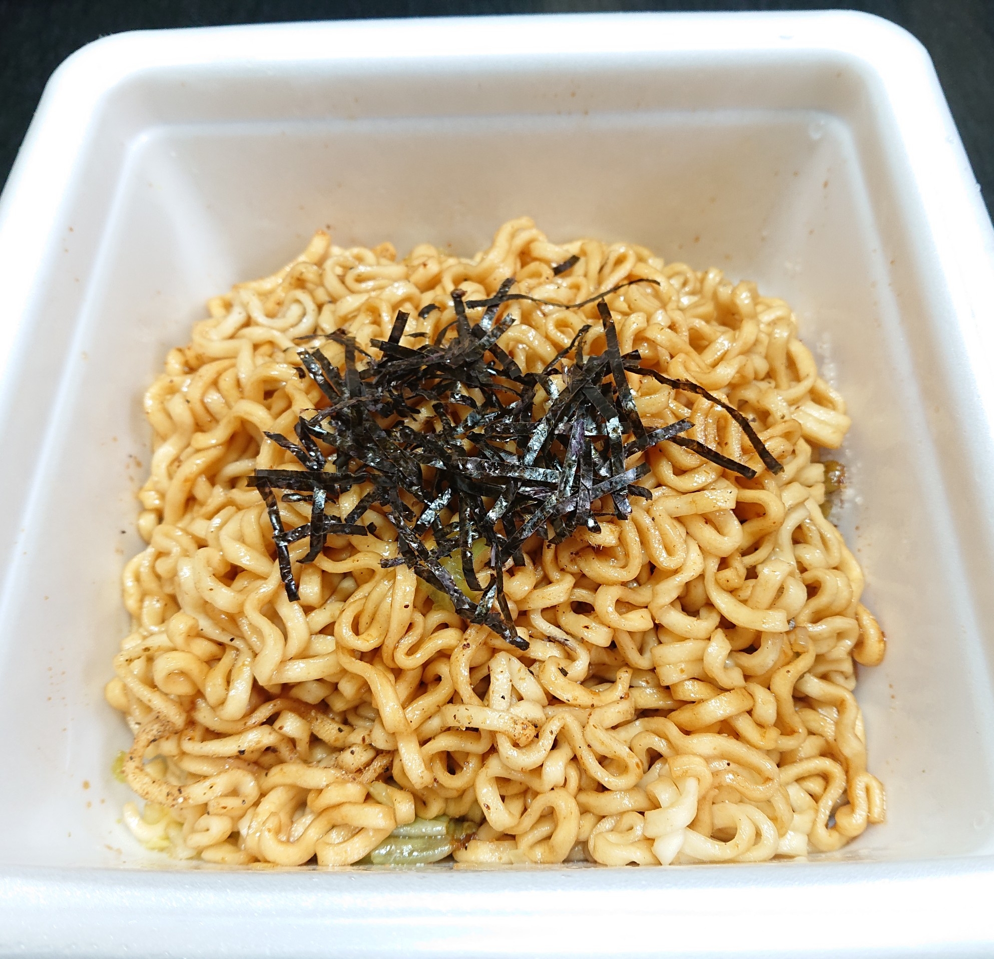 日清デカうま☆胡麻を堪能できる油そば