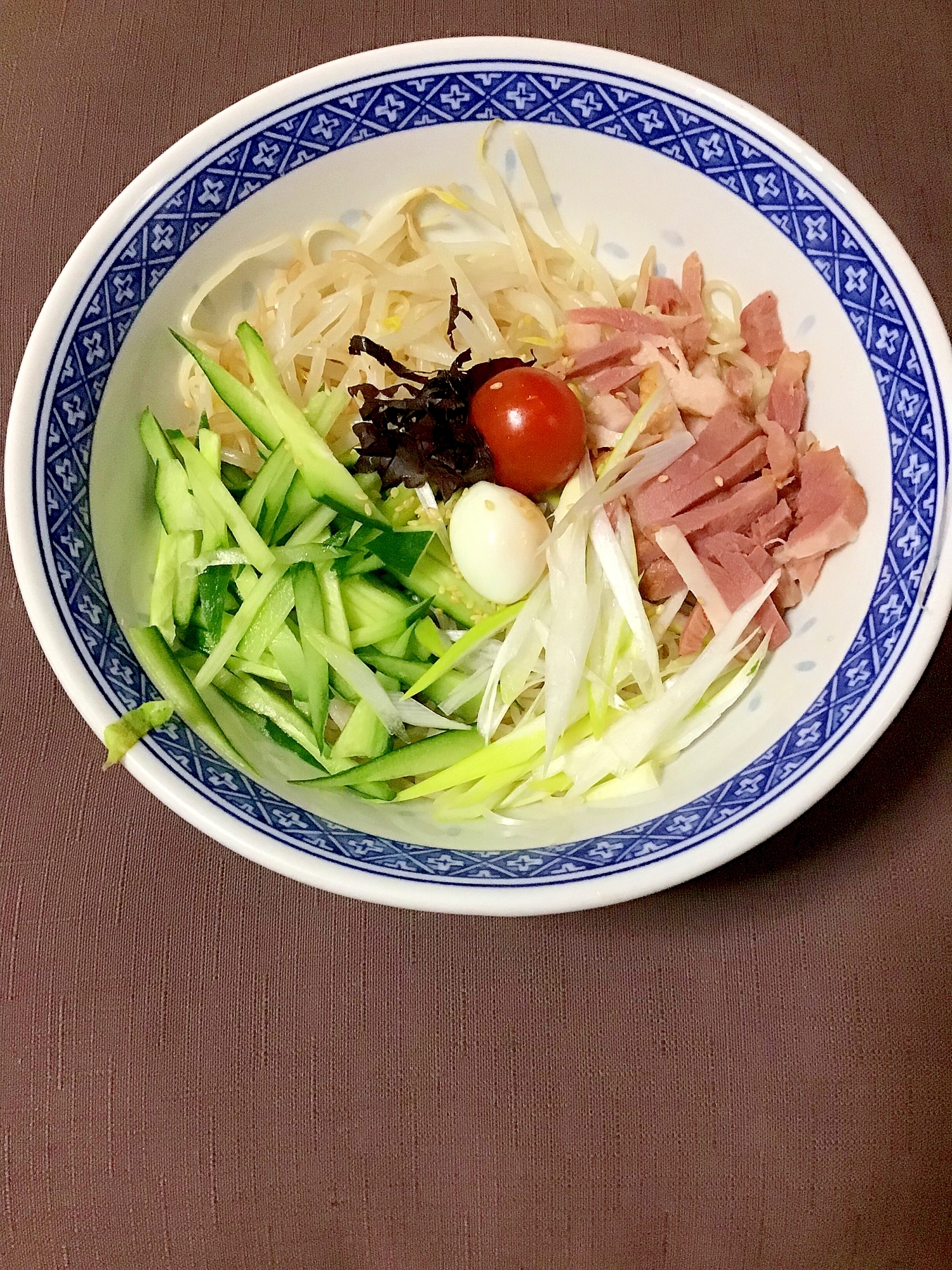 合鴨スモークスライスの冷やし中華。
