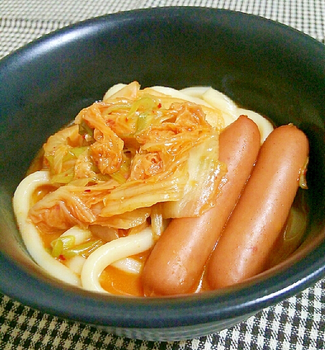 ウインナーとキムチのあったかうどん レシピ 作り方 By あ ち0024 楽天レシピ