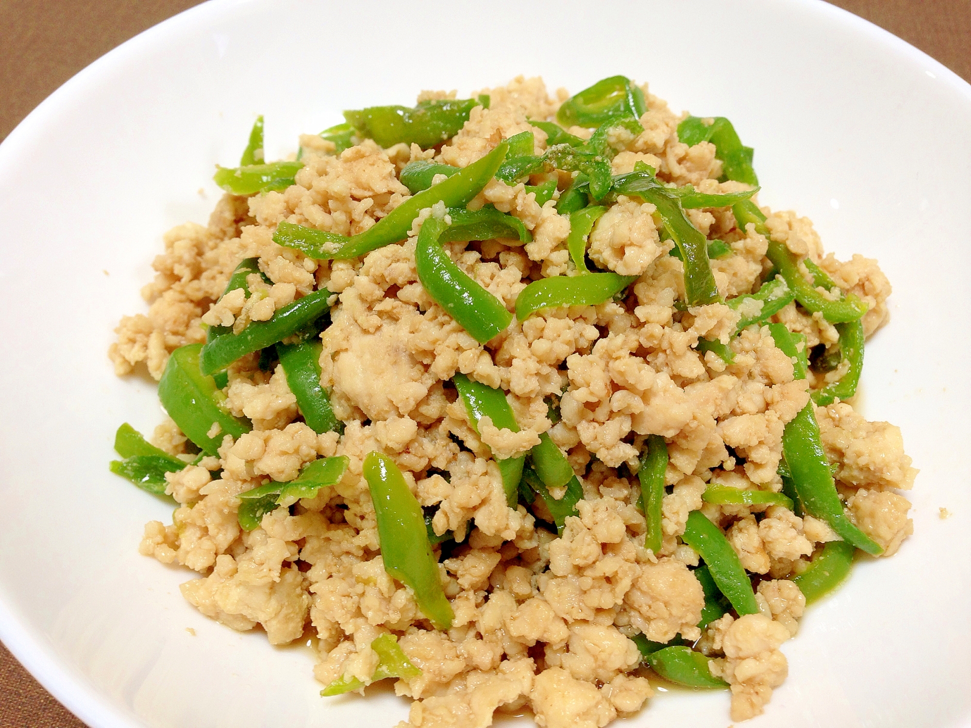 ご飯がすすむ☆挽き肉とピーマンの甘辛炒め