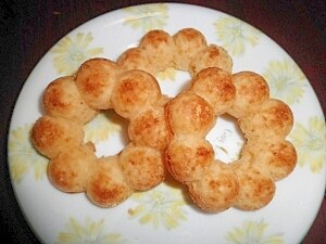 ホットケーキmixで簡単ポンデ型焼きドーナッツ レシピ 作り方 By Yumi1522 楽天レシピ