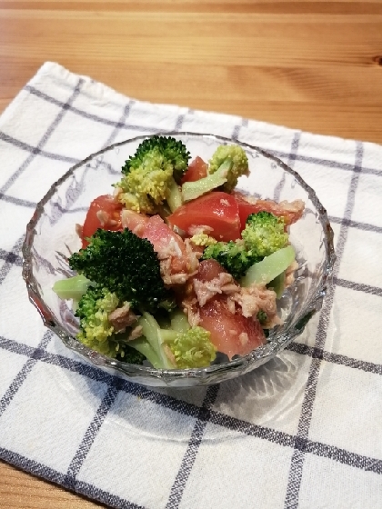 シンプルな調味料なのに、とってもおいしかったです☆ツナの油と旨味がすごくいいですね♪