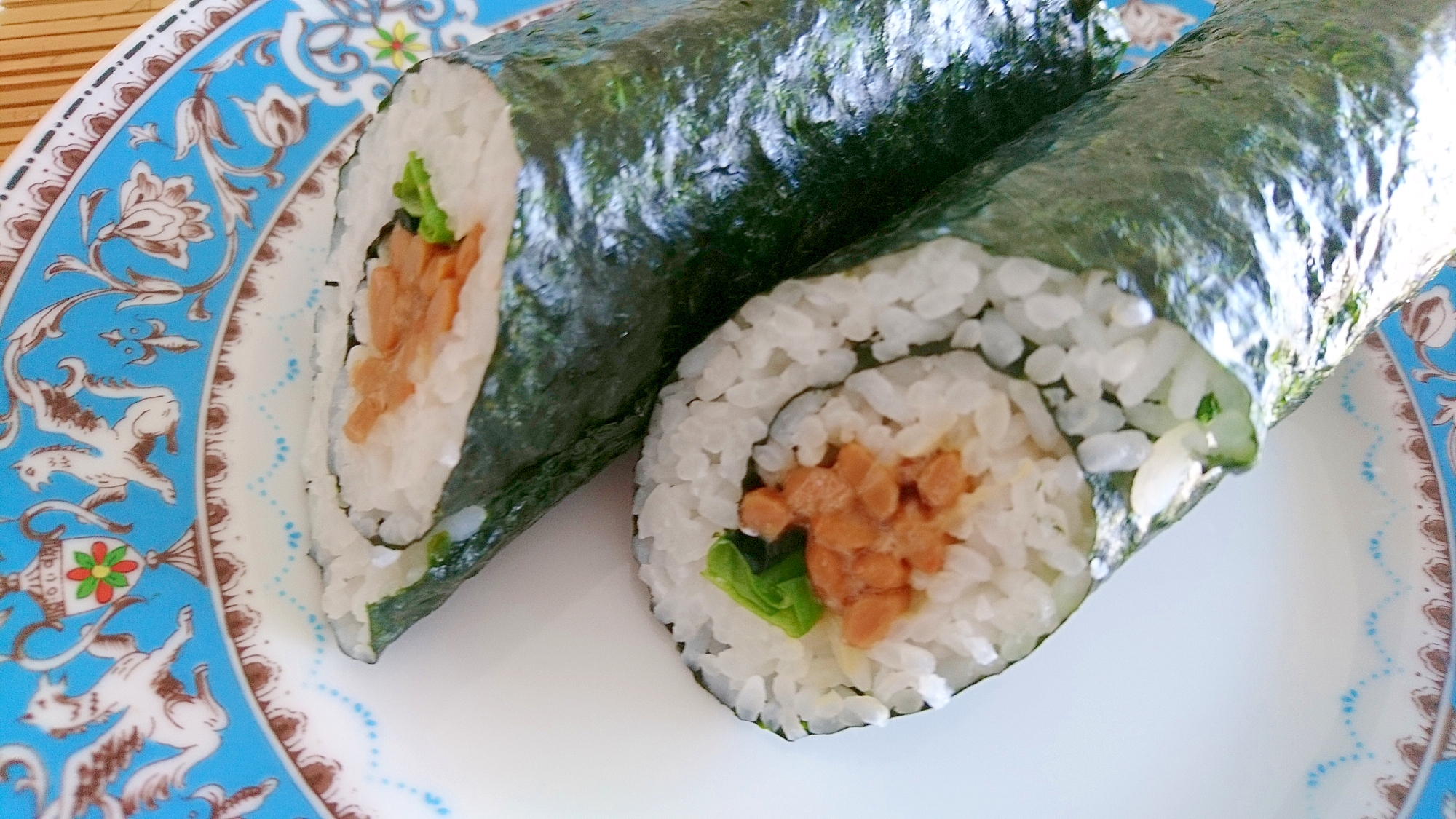 意外な組み合わせ バジル納豆海苔巻き レシピ 作り方 By ごはんが大好き 楽天レシピ 意外な組み合わせ バジル納豆海苔巻き レシピ 作り方 By ごはんが大好き 楽天レシピ