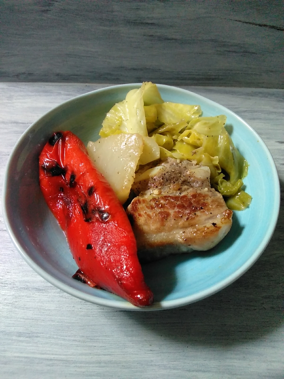スペアリブとキャベツ蕪の蒸し焼き レシピ・作り方 by ここなっつん