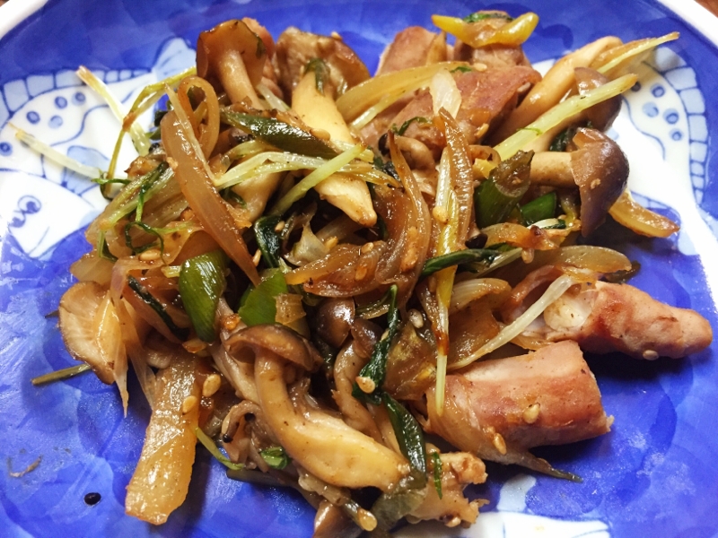 歯応えバツグン 豚モツと野菜の醤油炒め レシピ 作り方 By たかまさ 楽天レシピ