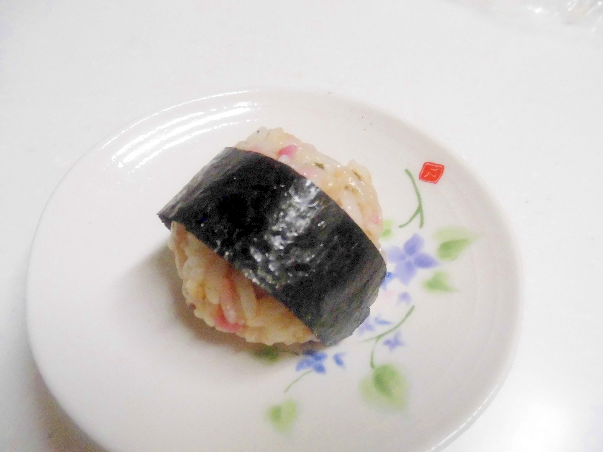 和歌山県　紀州の梅とごまチーズのおにぎり