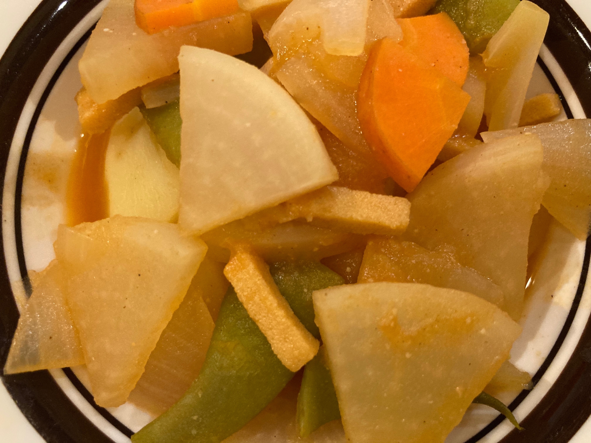 大根といんげんと人参とじゃがいもと高野豆腐の煮物