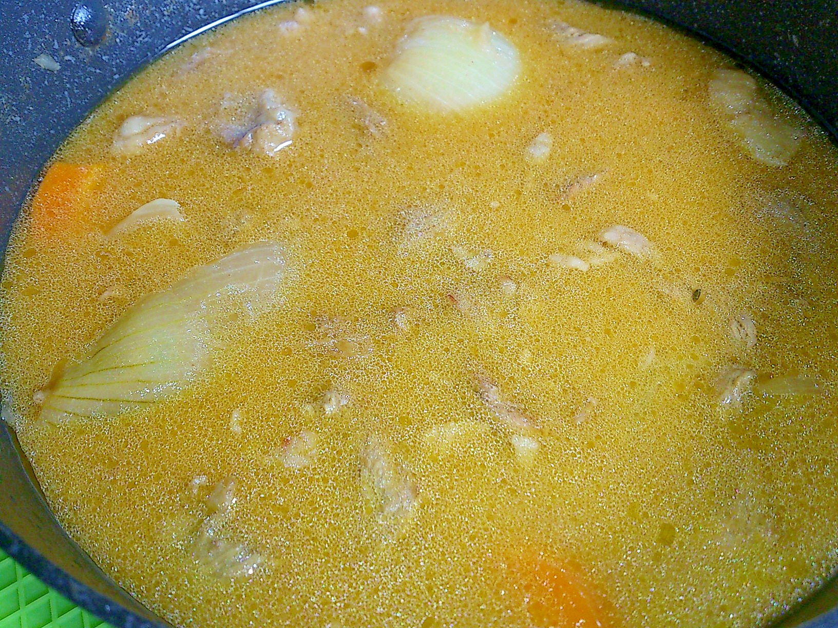 牛肉の味噌スープ
