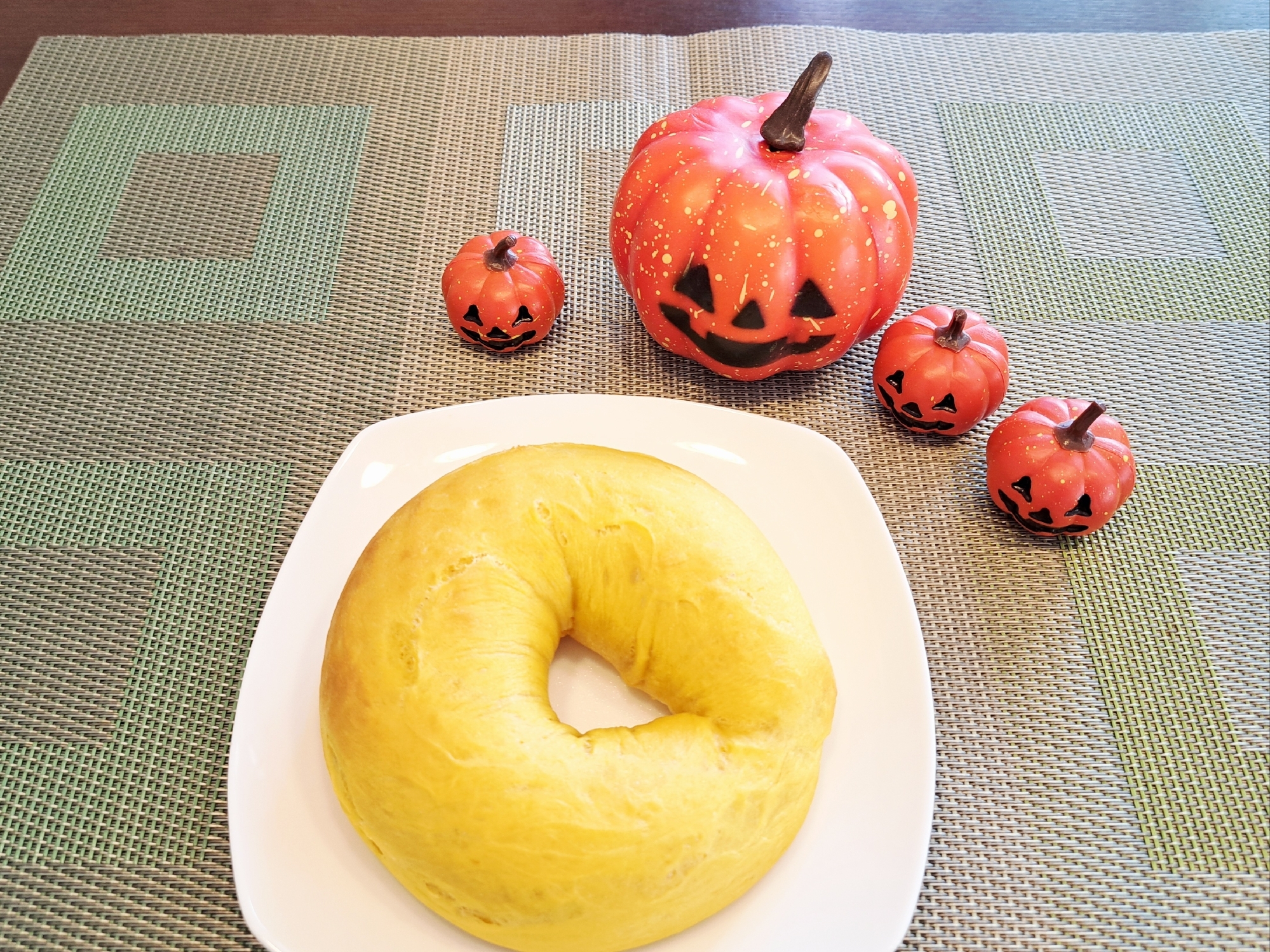 ハロウィンに！かぼちゃのベーグル