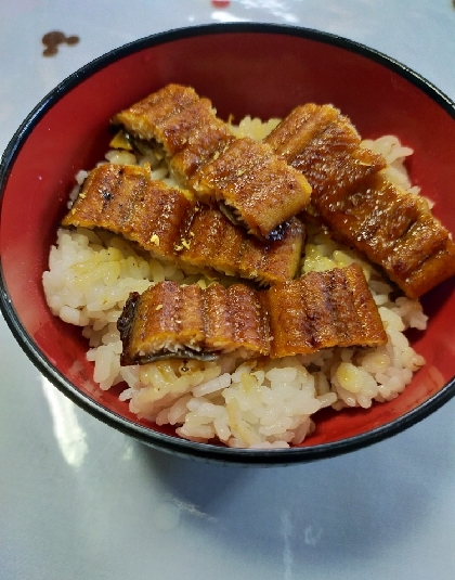 土用丑の日のうなぎ丼