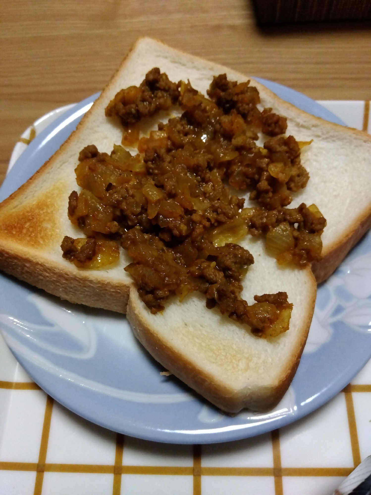 お肉トースト