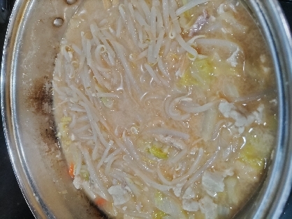 豚肉と白菜の味噌鍋♪