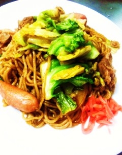 春キャベツ1/2玉入りで、焼きそば***