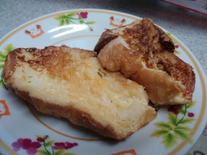 フランスパンが余ったので、朝食に作りました！プルンとしてとっても美味しかったです☆ごちそうさまでした♪