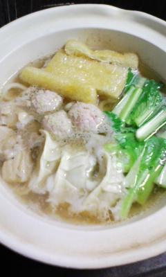 餃子と肉団子入り★鍋焼きうどん