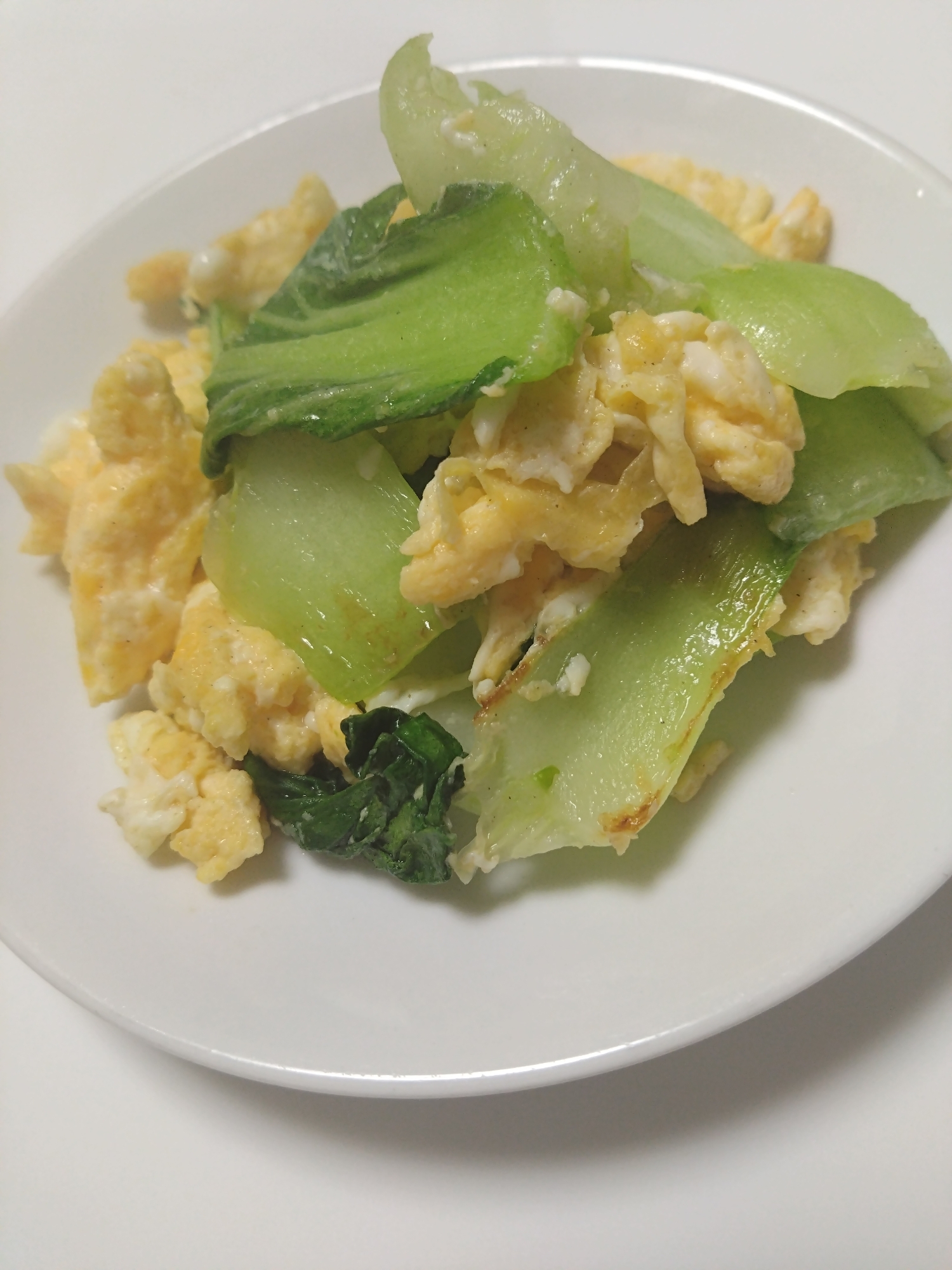 チンゲン菜と卵のマヨネーズ炒め