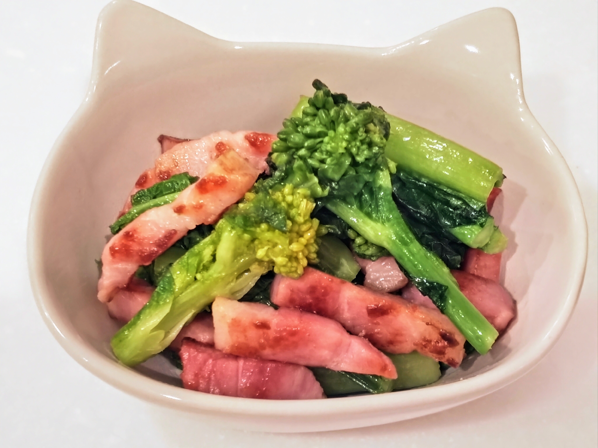 菜の花とベーコンのにんにく炒め