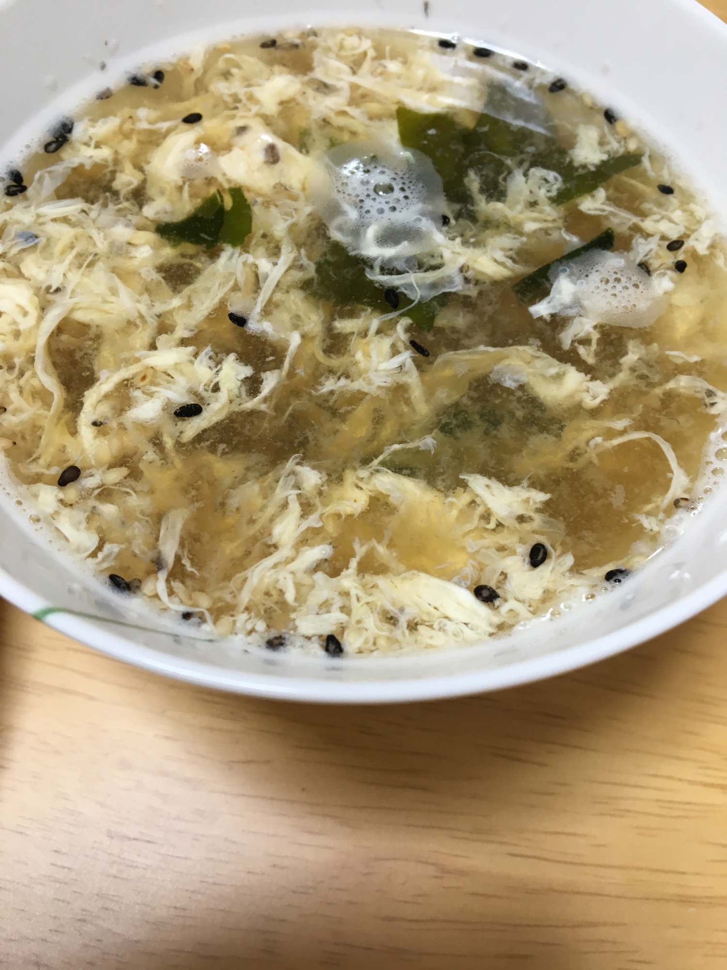 卵&わかめのゴマゴマ(*^^*)スープ☆