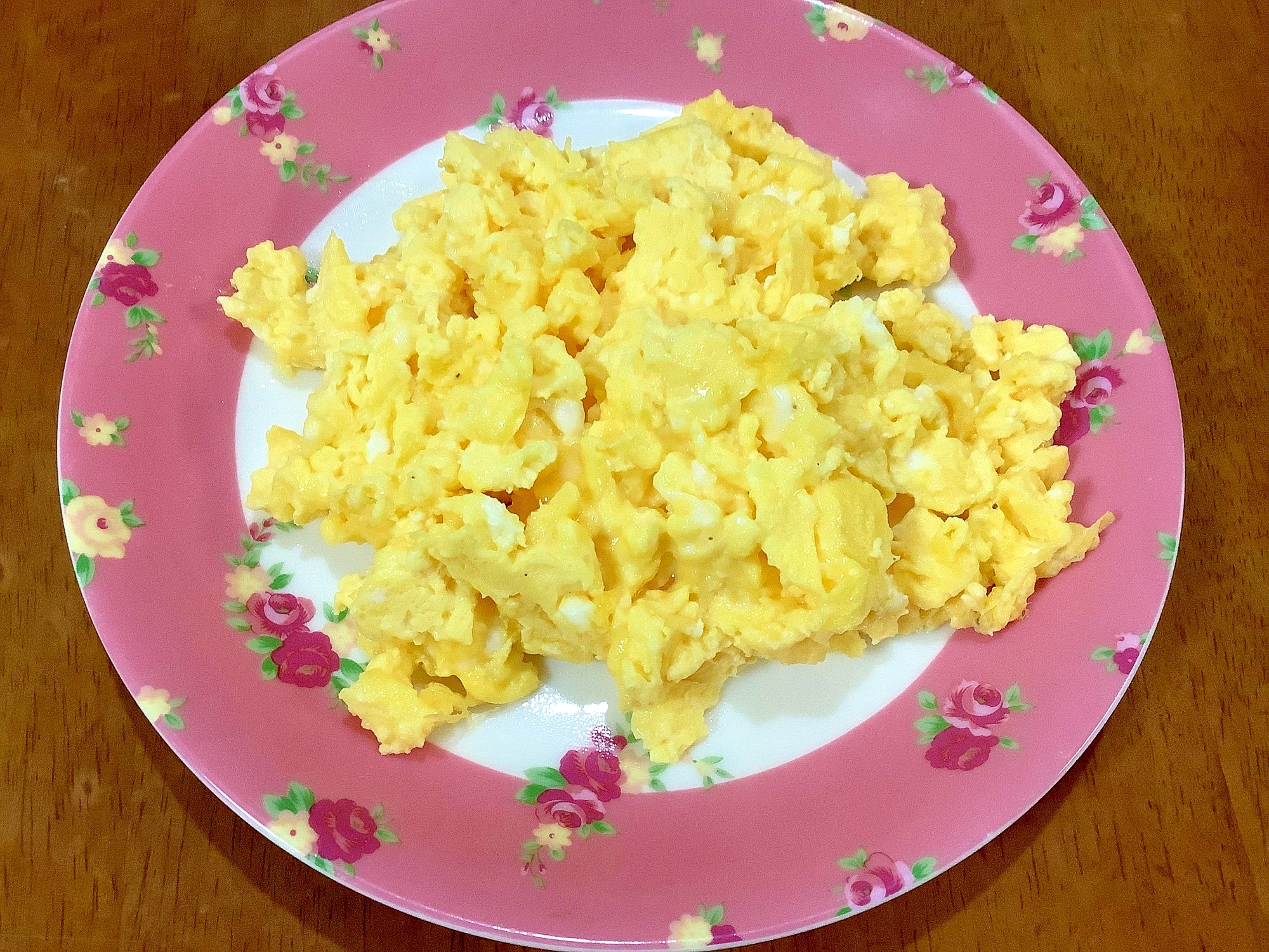 優しい味のスクランブルエッグ