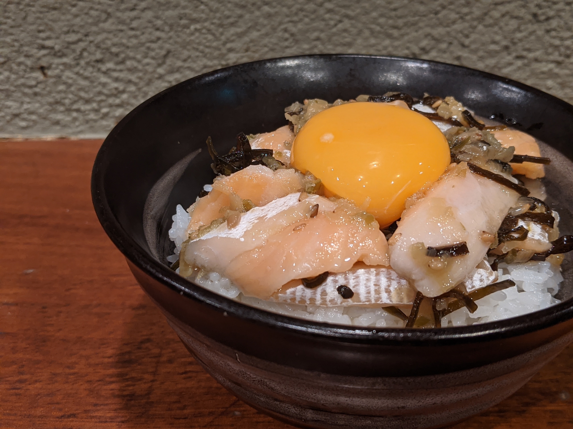 業務スーパーの材料だけで簡単サーモン丼 レシピ 作り方 By チャッキーの簡単cooking 楽天レシピ