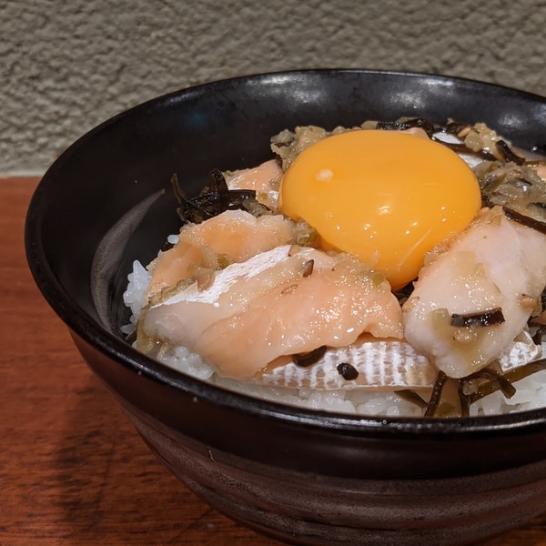 業務スーパーの材料だけで簡単サーモン丼 レシピ 作り方 By チャッキーの簡単cooking 楽天レシピ