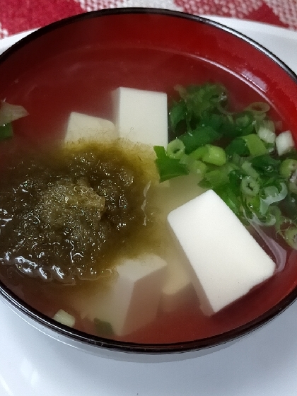 豆腐ととろろ昆布のお吸い物