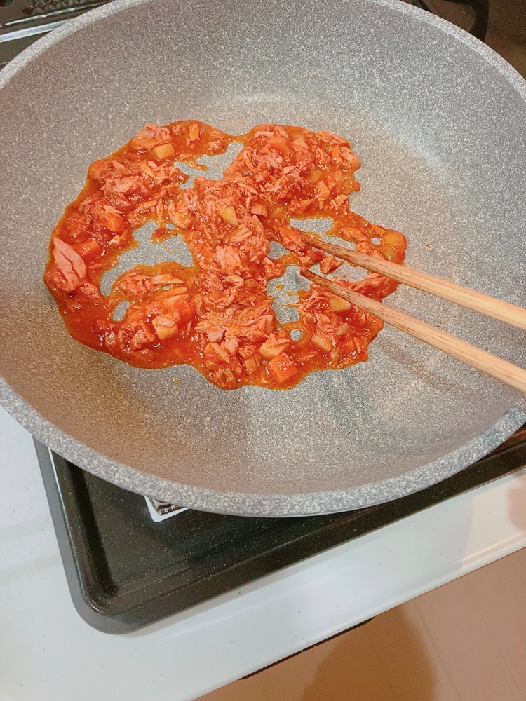 韓国の定番コストコで買った唐辛子ツナdeチャーハン レシピ 作り方 By かふかふ39 楽天レシピ