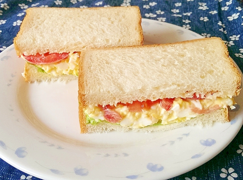 たまごとトマトとレタスのサンドイッチ レシピ 作り方 By けいちゃん088 楽天レシピ
